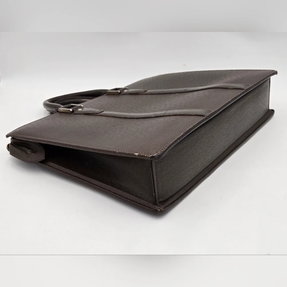 Louis Vuitton Taiga Ardoise Porte Document Lozan Briefcase VI0065